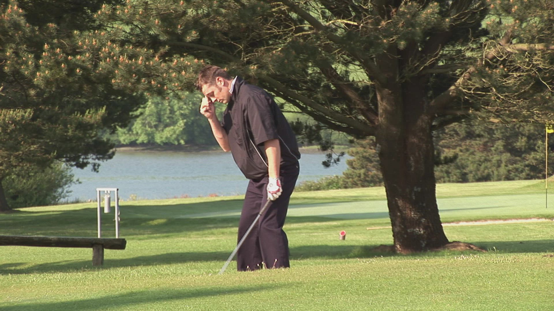 751568446 / Golf Player / Golf Course / Ireland