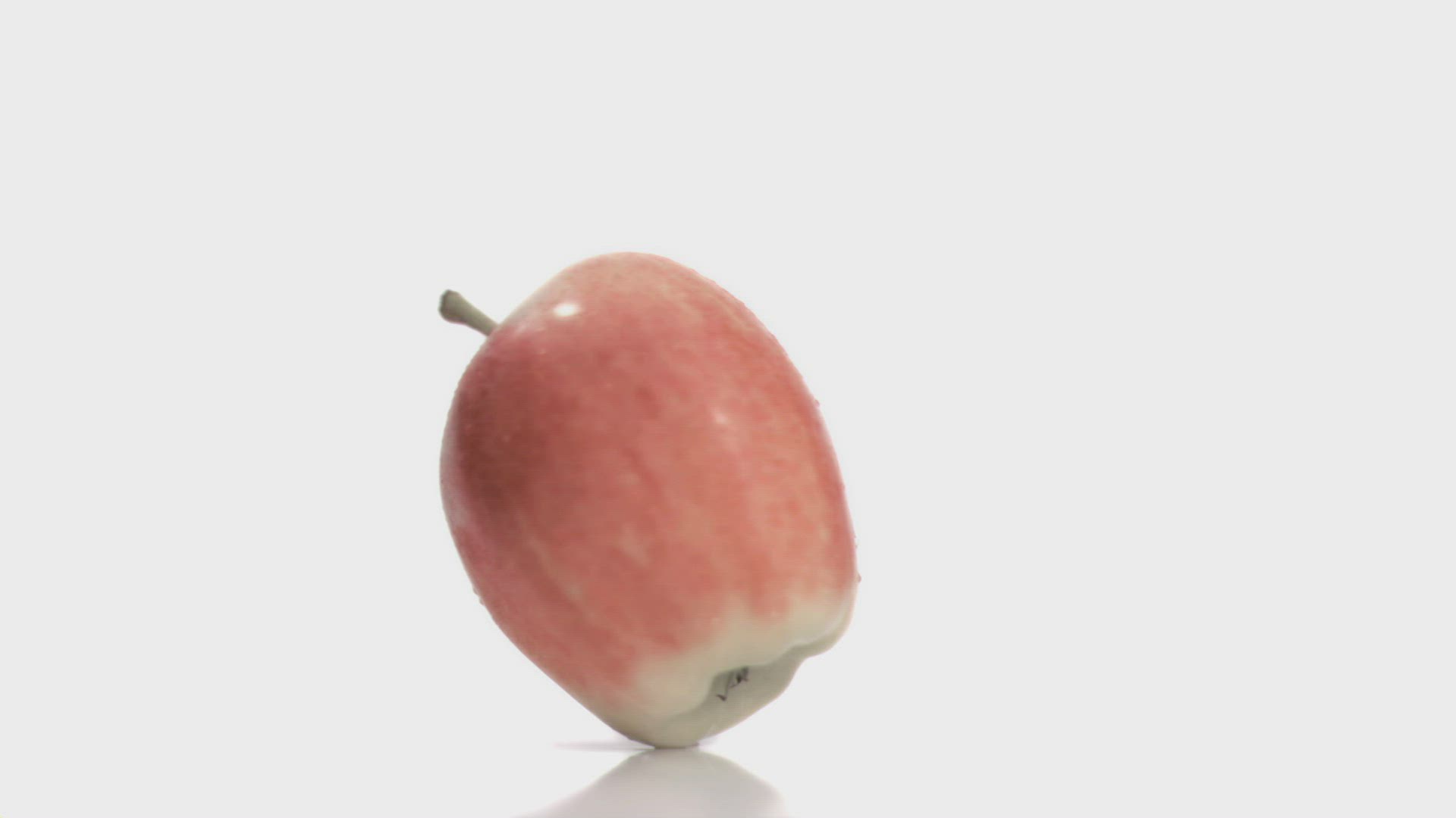 211671346 / Rotating / Apple / Cleanliness