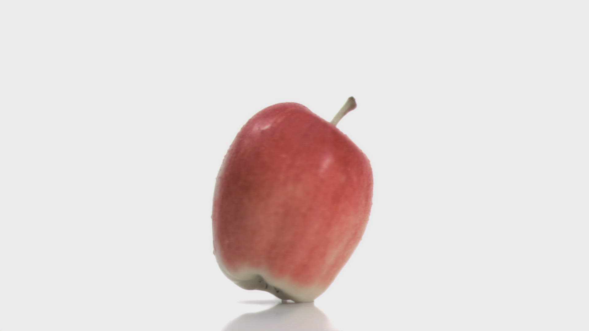 236107167 / Rotating / Apple / Cleanliness