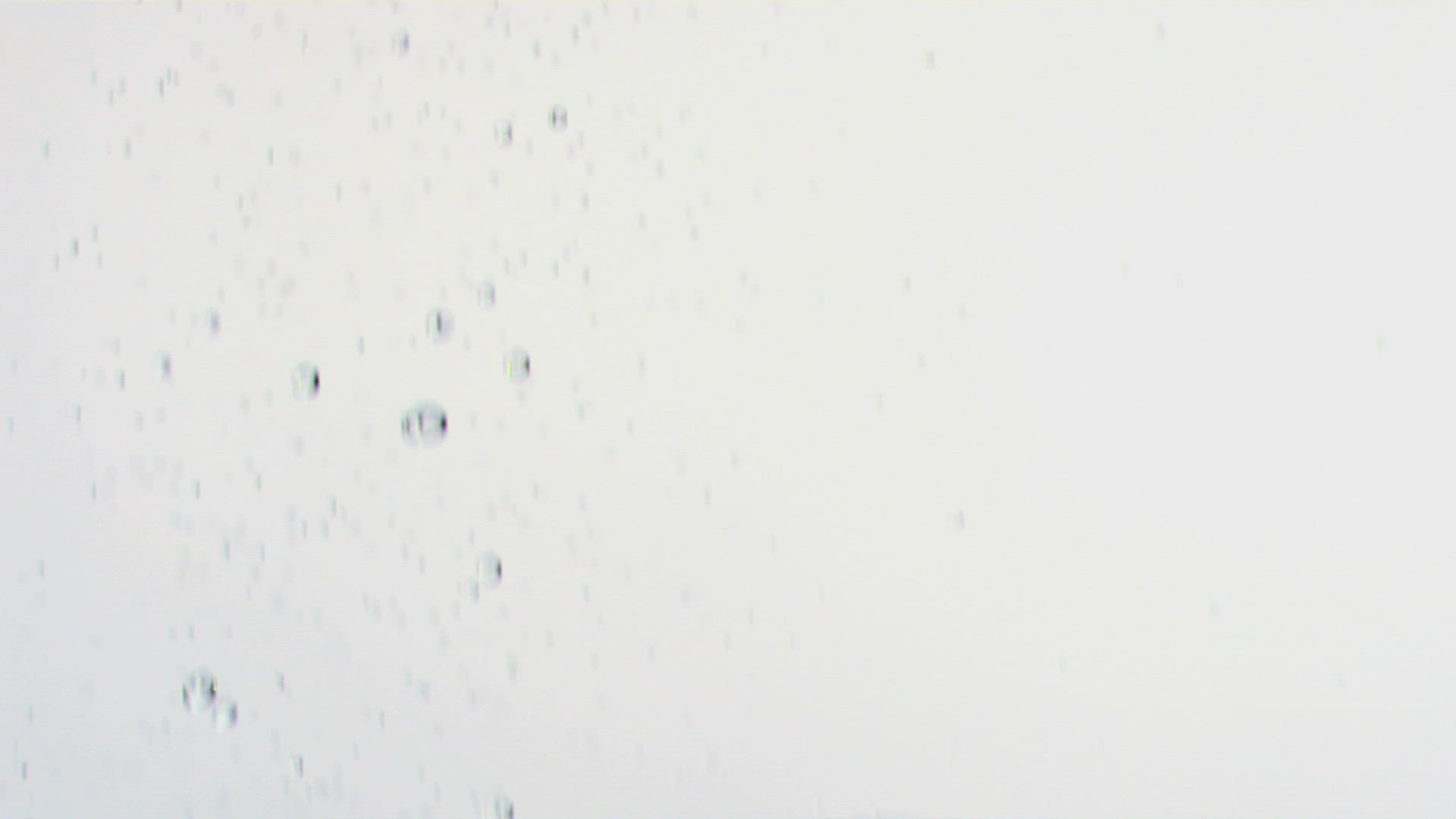 628163202 / Drop / Falling / Transparent