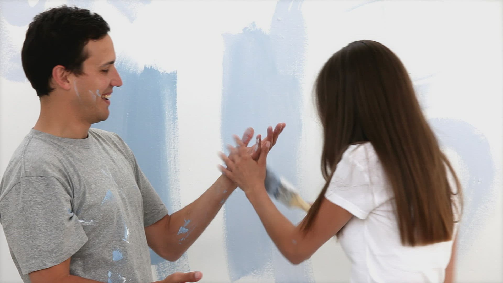 471109725 / Couple / Togetherness / Renovating