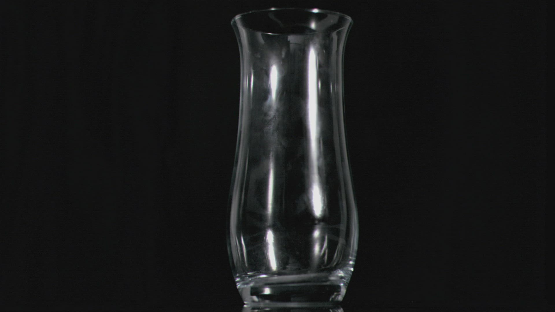 565856024 / Smarties / Glass / Pouring In