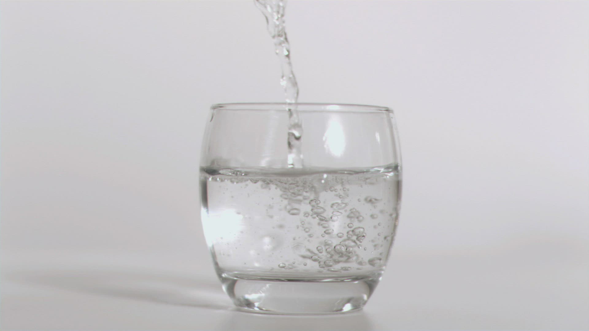 466293450 / Pouring In / Pouring Out / Pouring