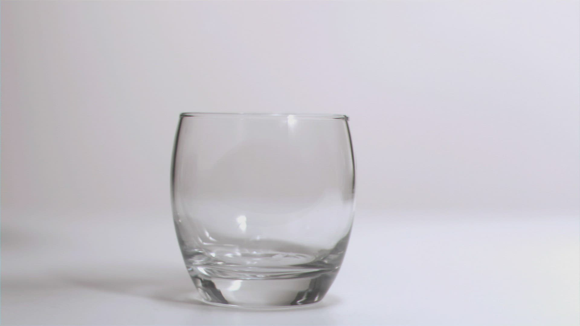 425107094 / Ice Cube / Glass