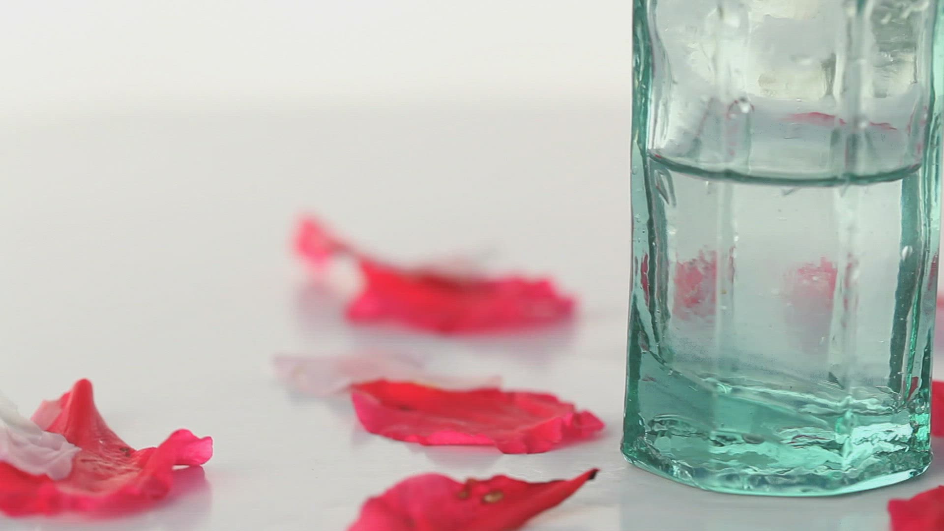 312512356 / Spa / Skincare / Aromatherapy