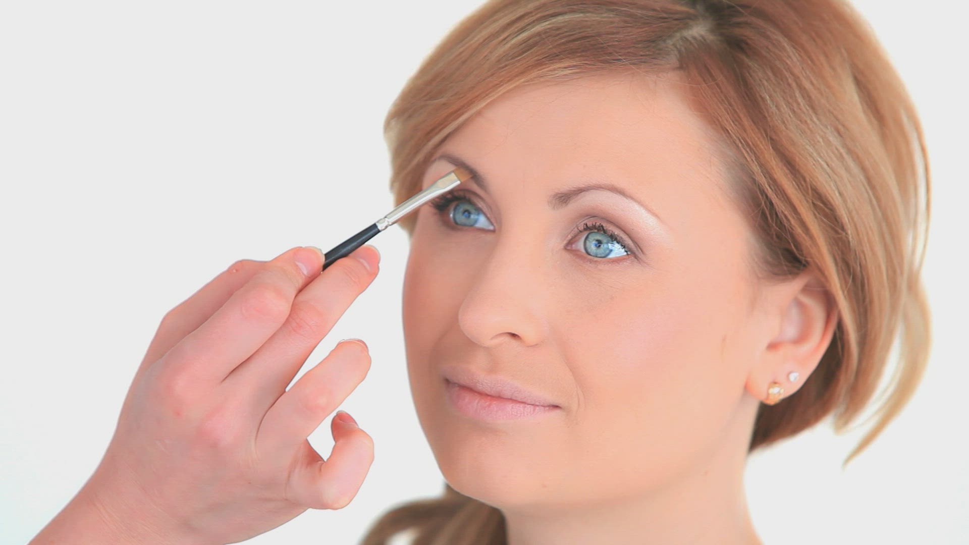 438511257 / Woman / Cosmetics / Make up