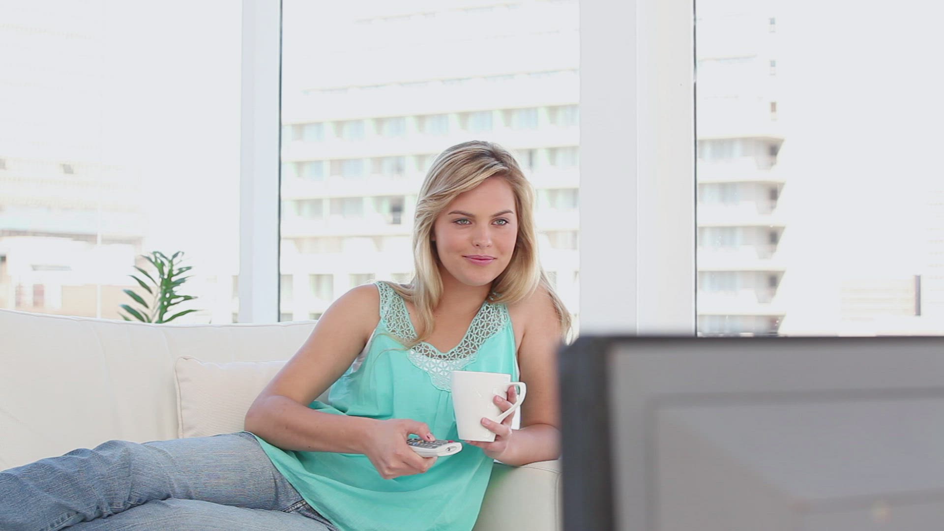 397360279 / Woman / Drinking / Watching TV / Leisure Time