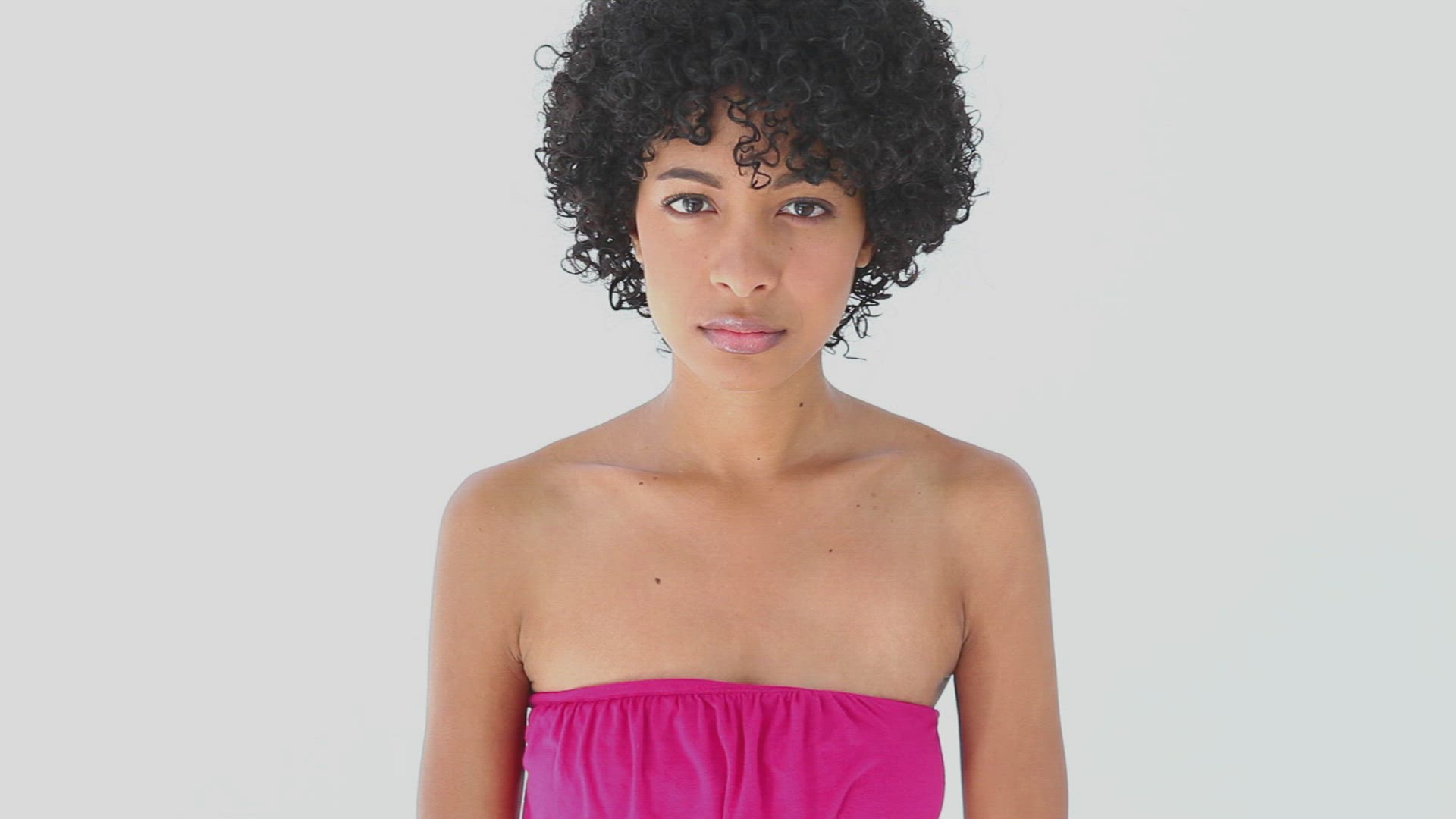 827692151 / Woman / Multi-Ethnic People / Dismay