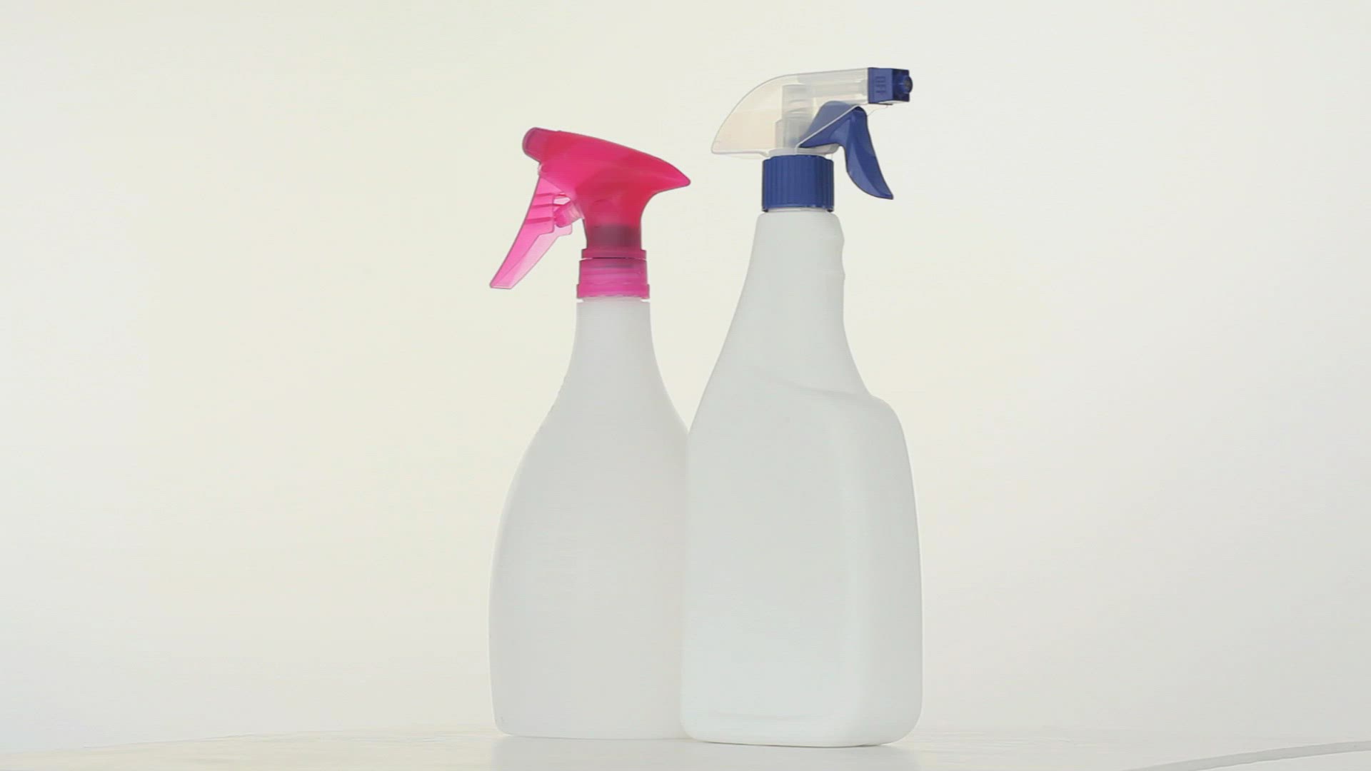 767420280 / Spray Bottle / Cleansing