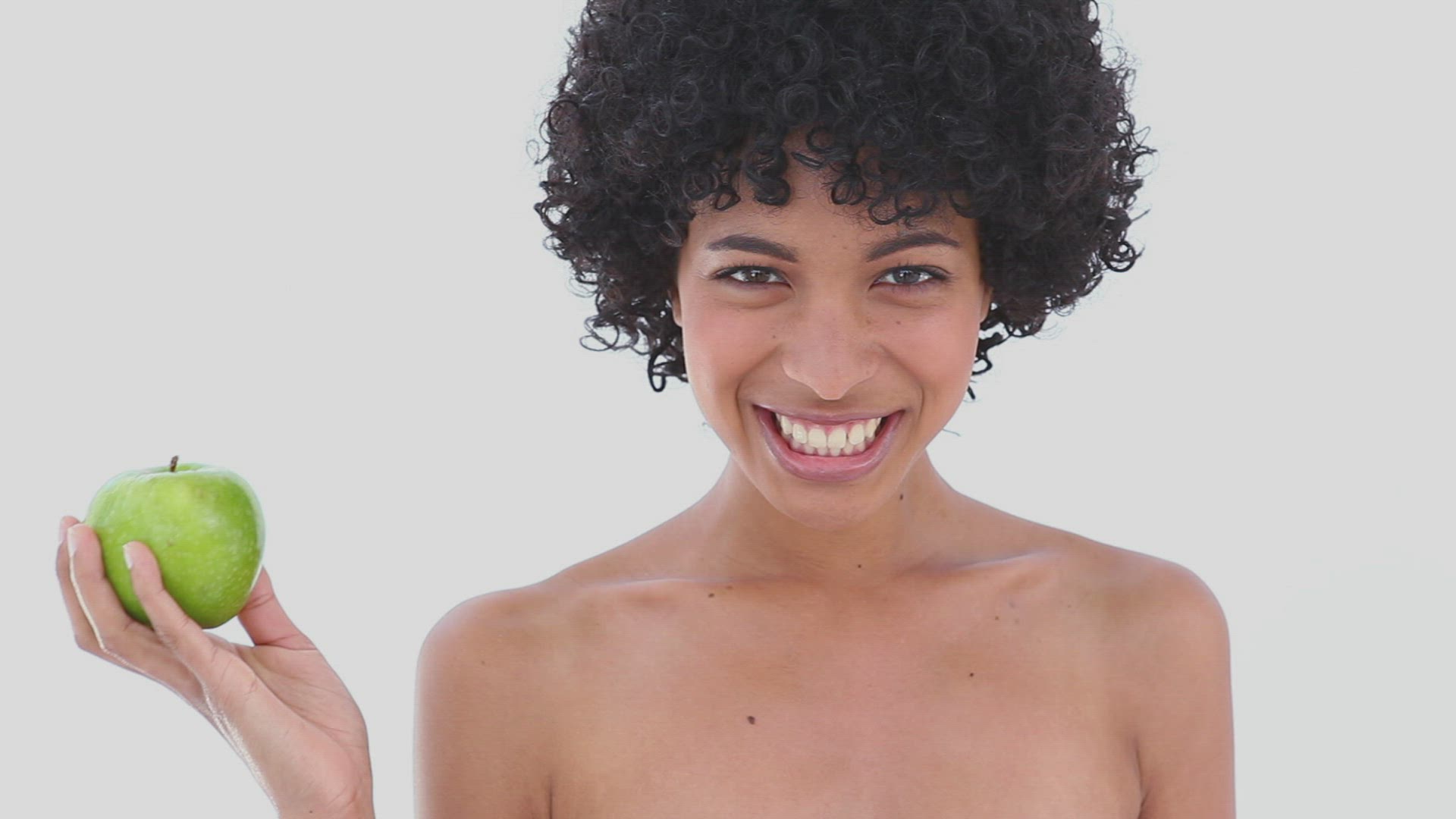 622068037 / Woman / Multi-Ethnic People / Apple