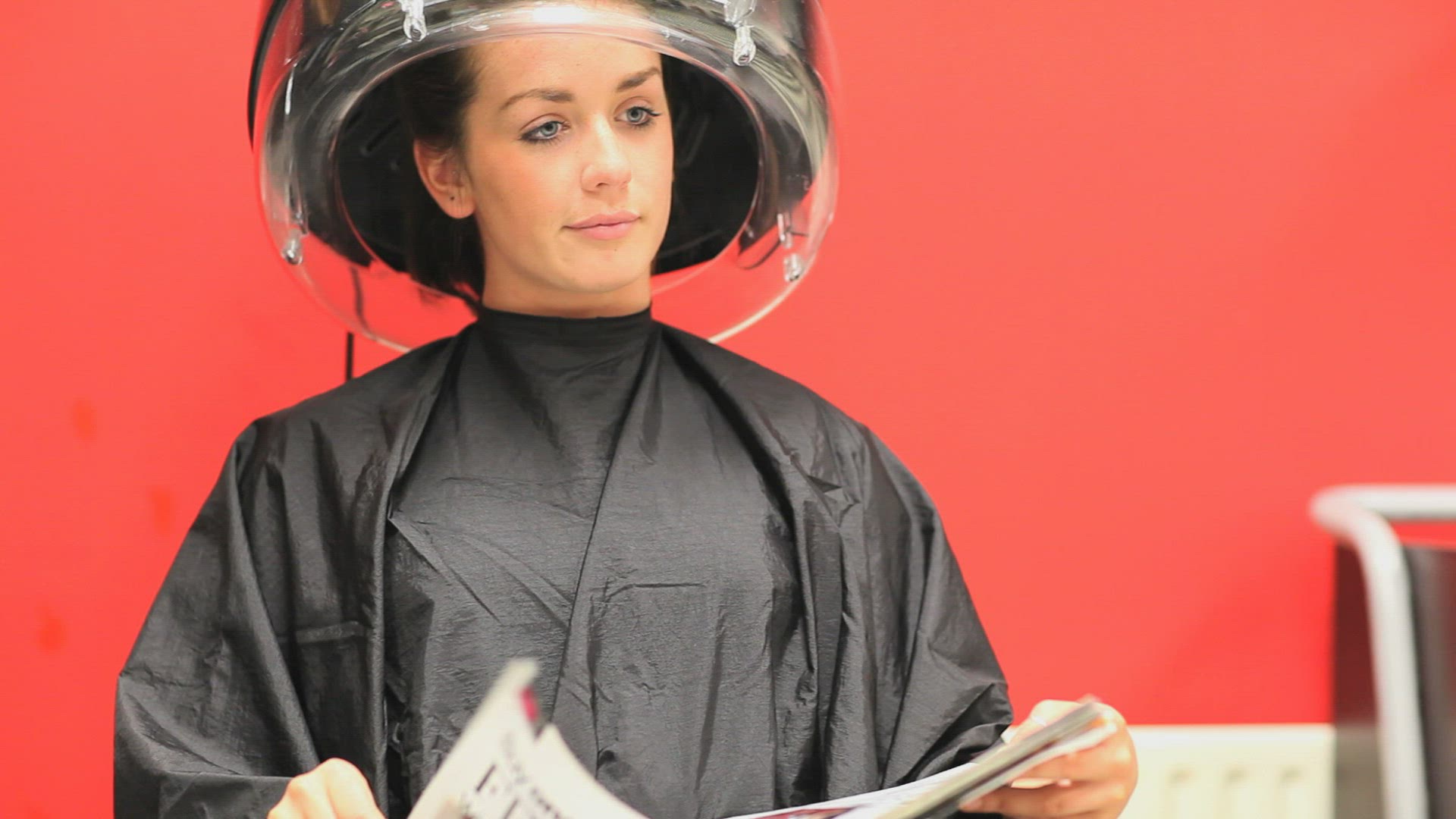 126580507 / Woman / Customer / Hairdresser's Shop