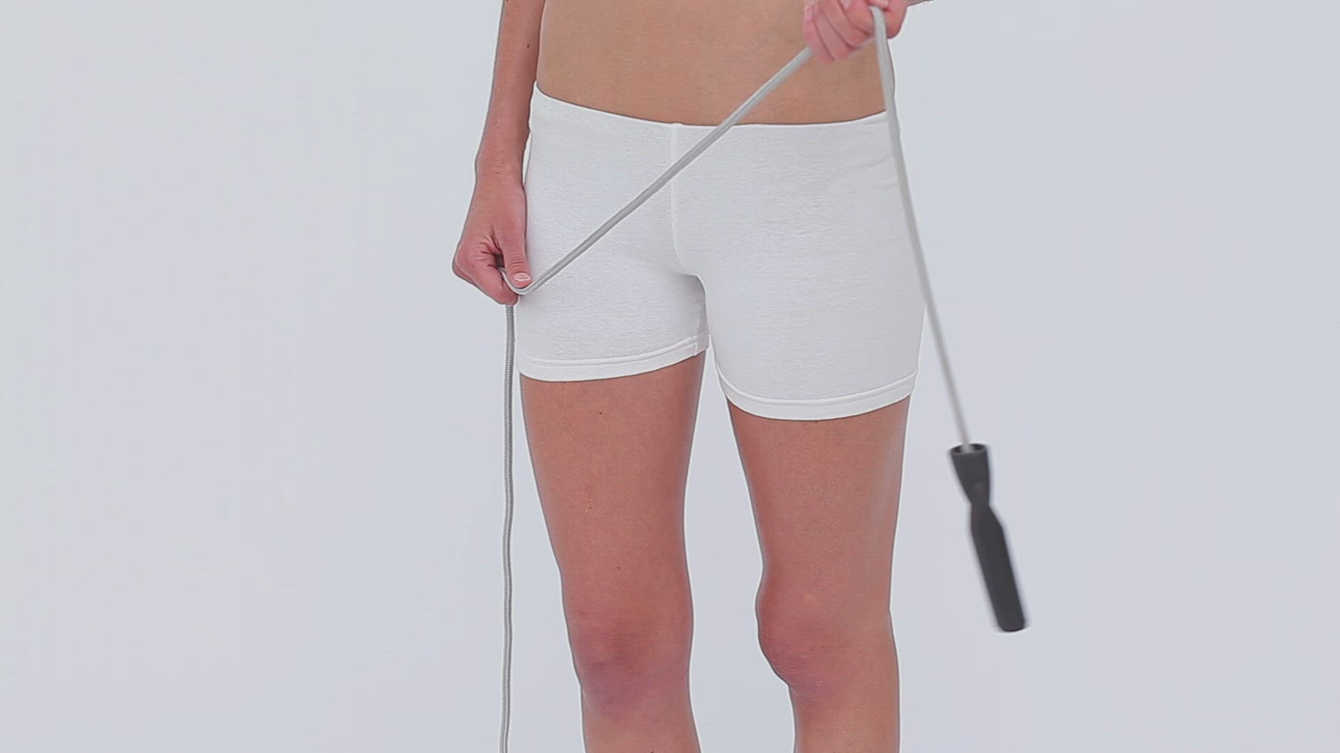 314432992 / Woman / Skipping Rope / Holding
