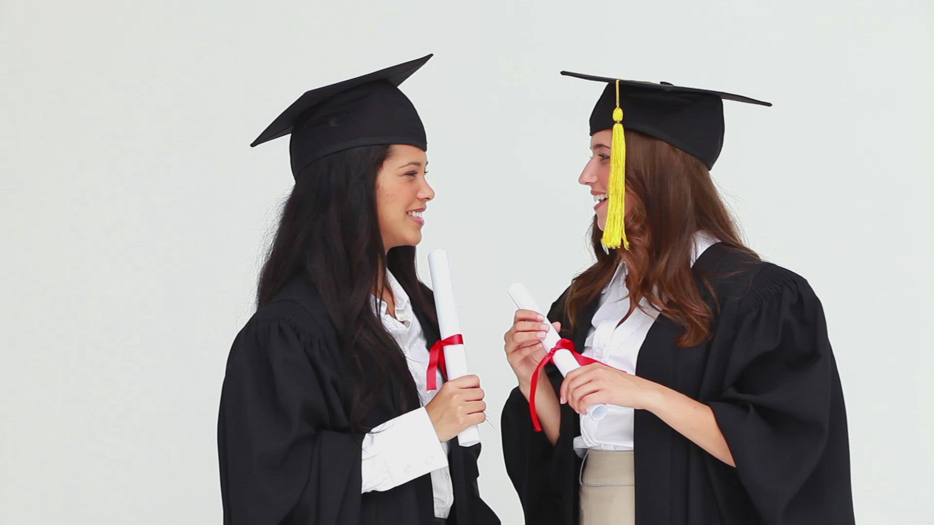 517025213 / Woman / Graduation / Joy / Success