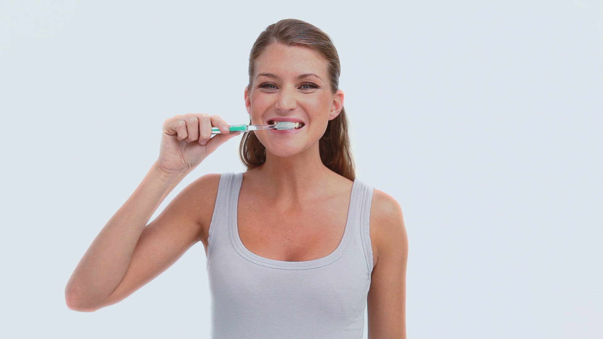 300925043 / Dark-haired / Looking / Brushing