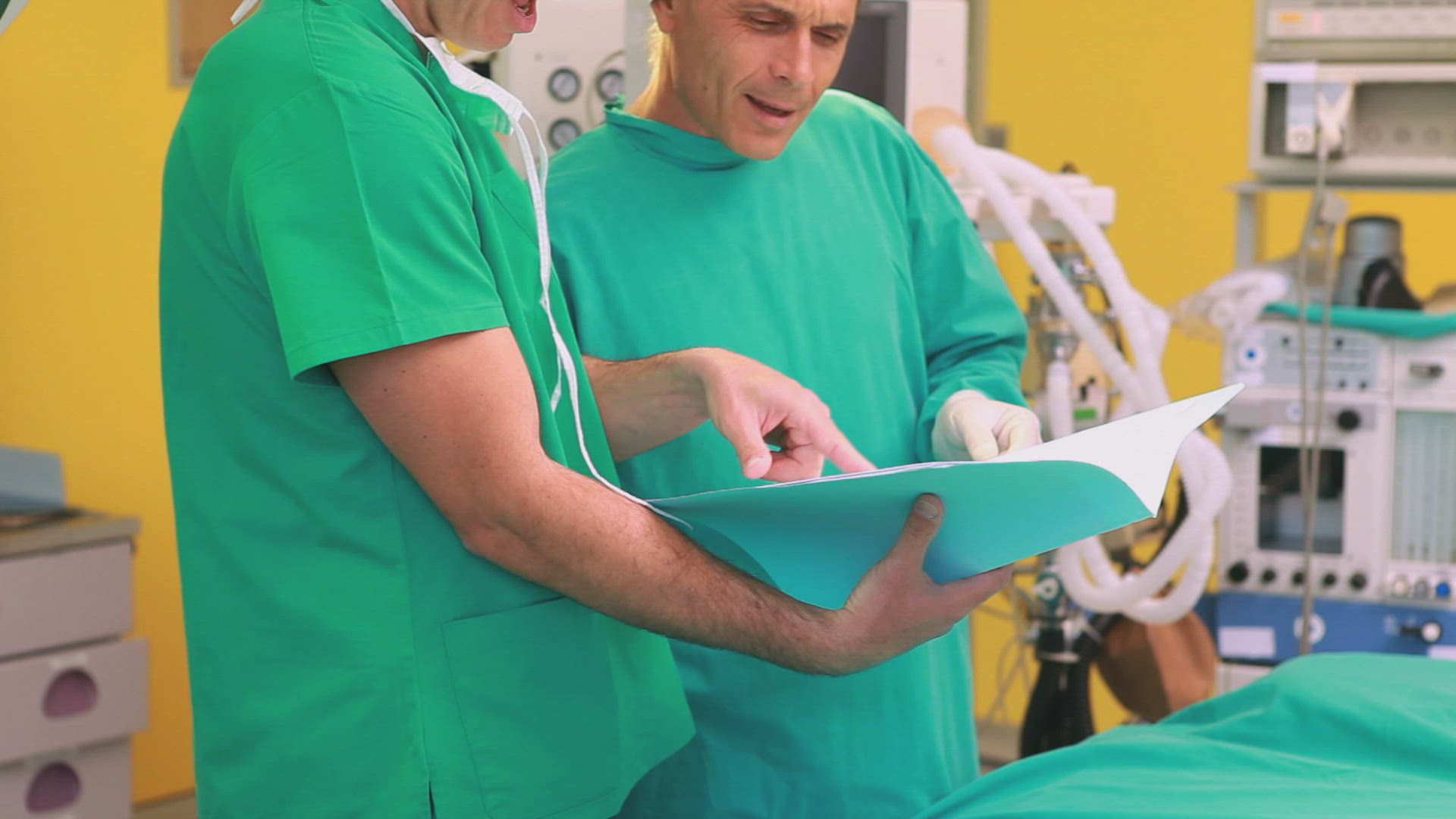 483982536 / Specialist / Surgeon / Doctor's Coat
