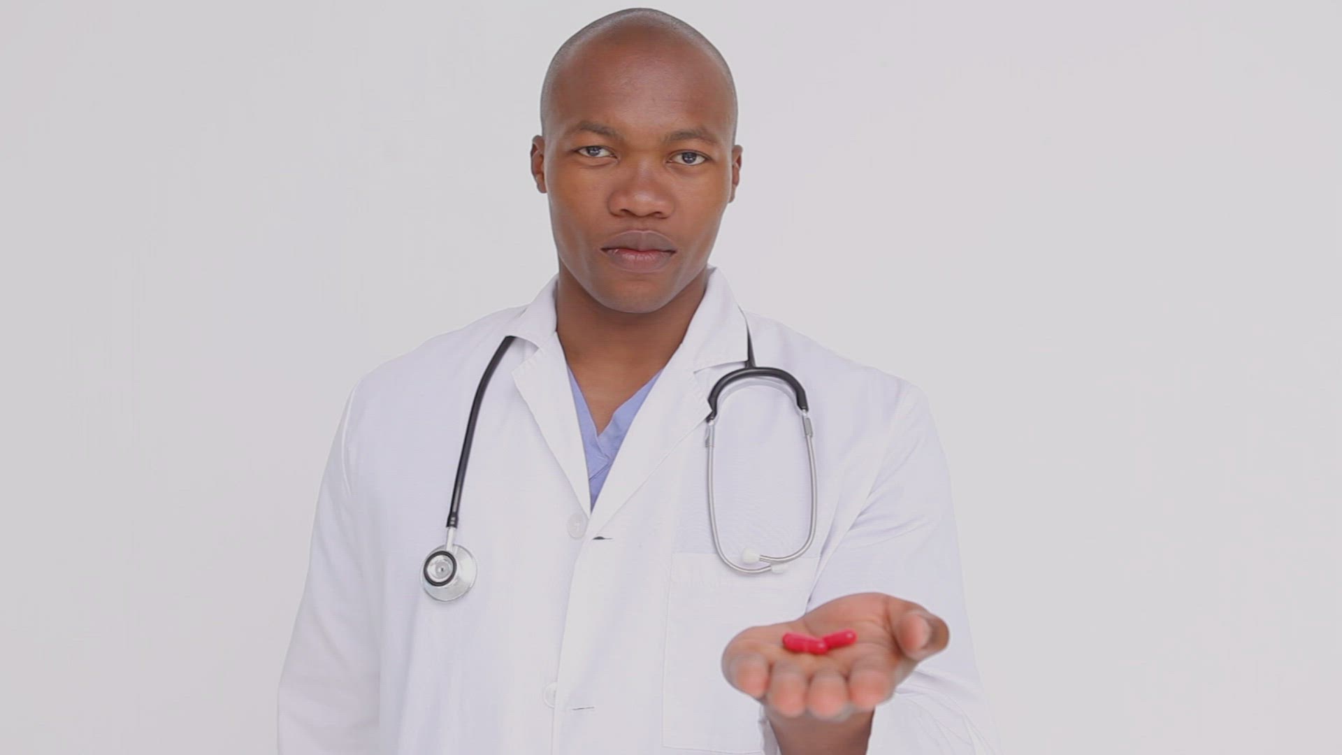 561909911 / People / Doctor / Doctor's Coat