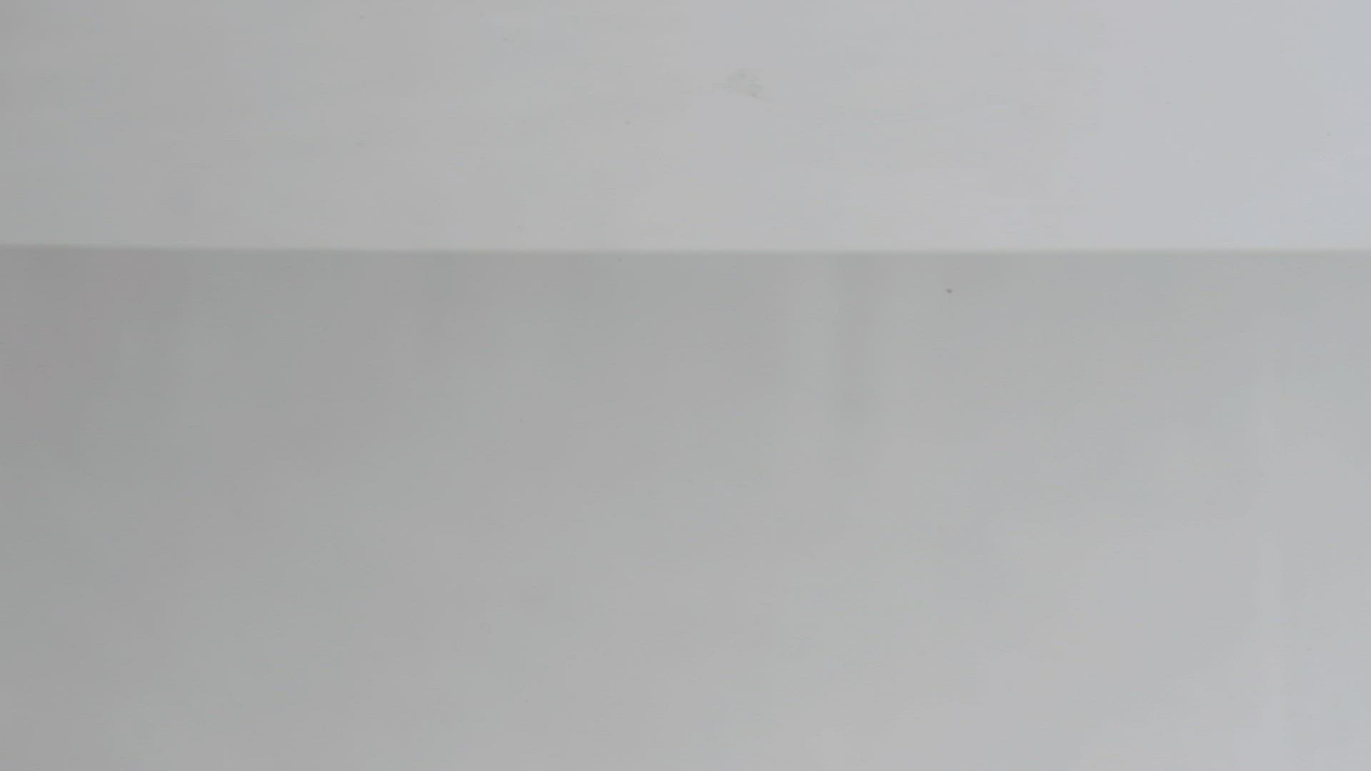 740917119 / Splashing / Falling / Moving