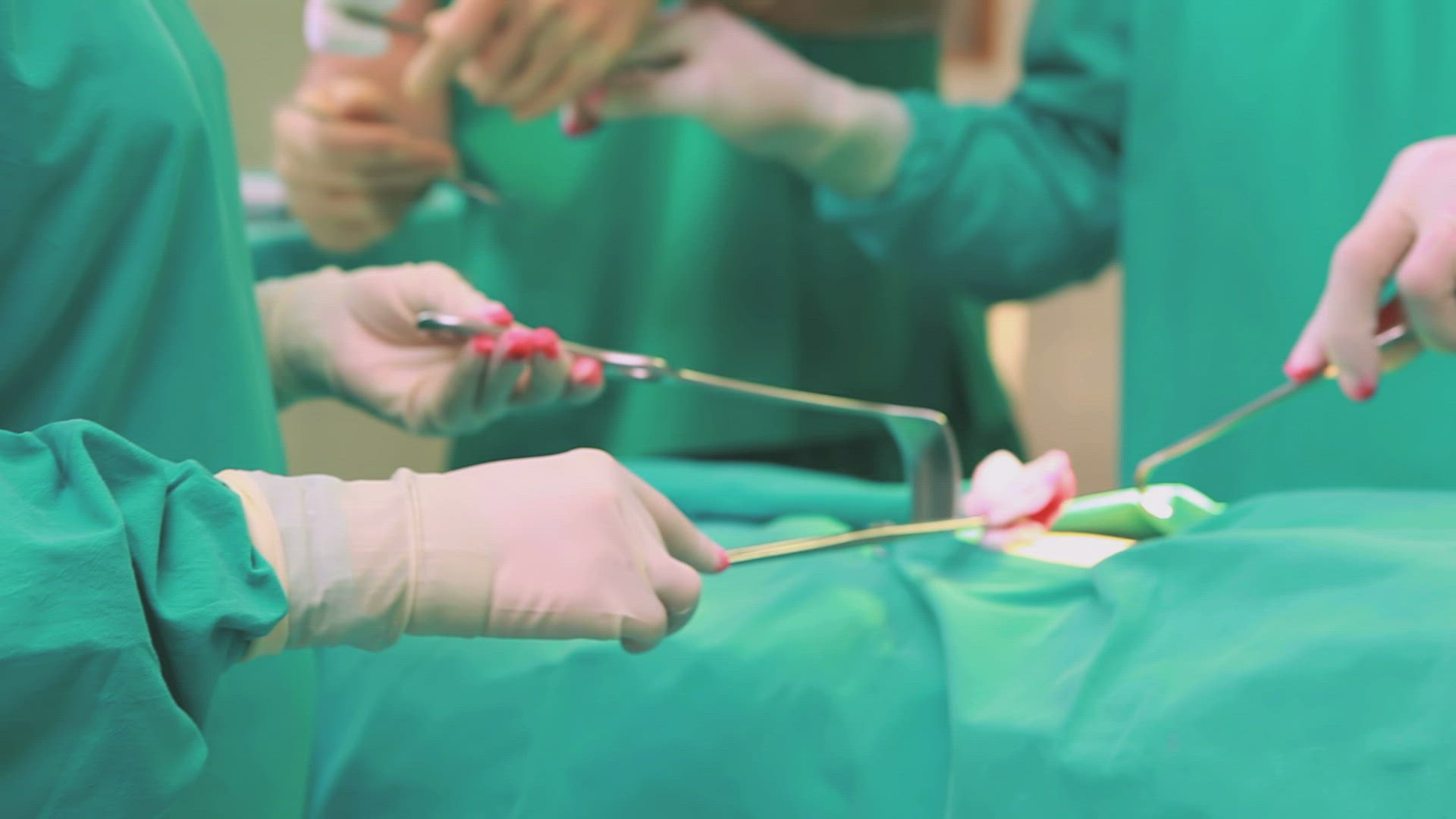675814436 / Patient / Surgeon
