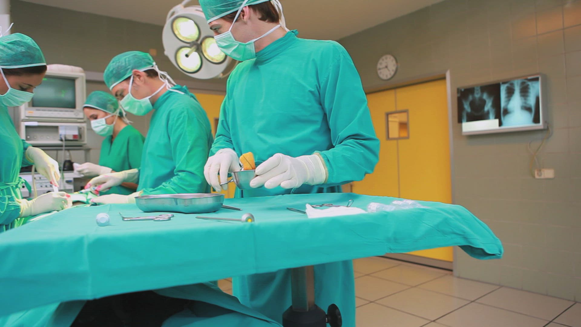 628755426 / Patient / Surgeon