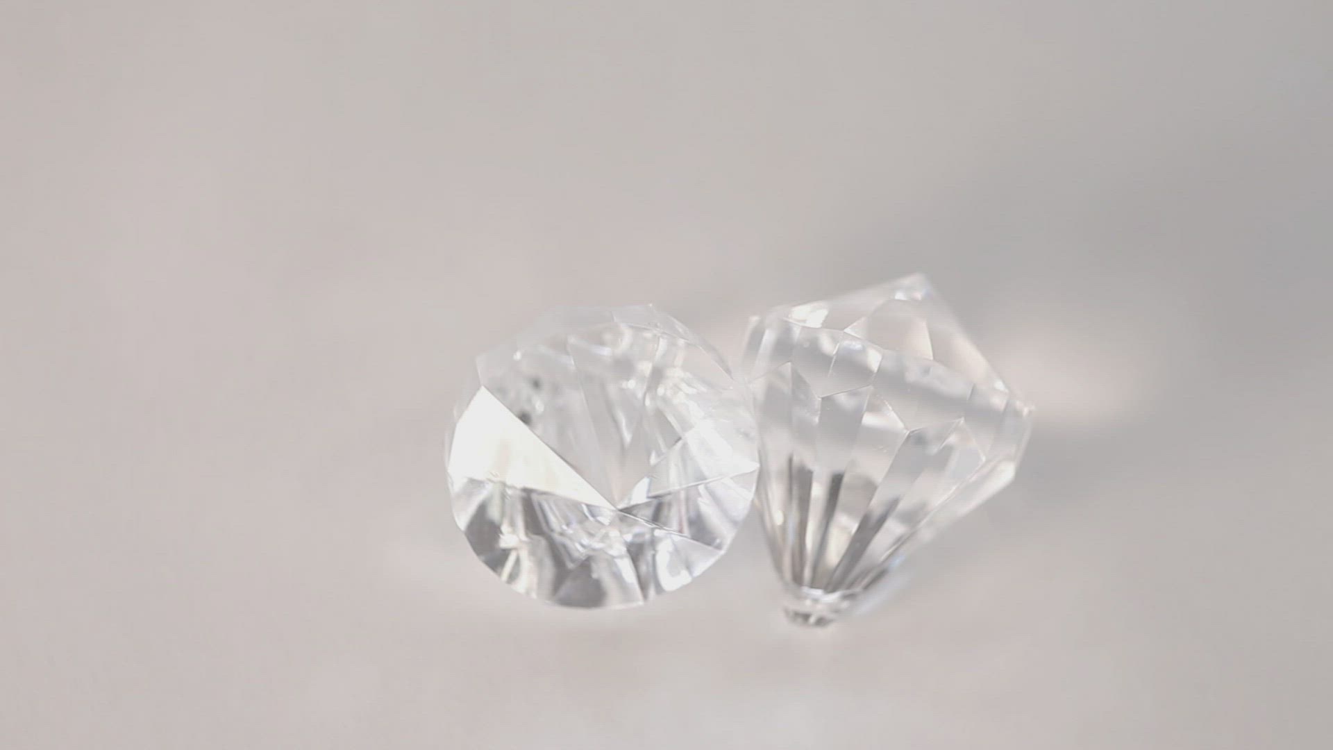 157877932 / Precious Stone / Glaring