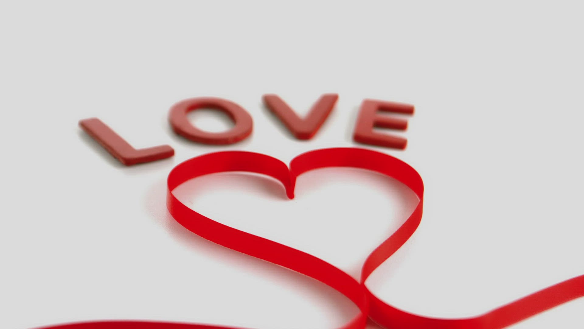 427205603 / Falling / Moving / Valentine's Day