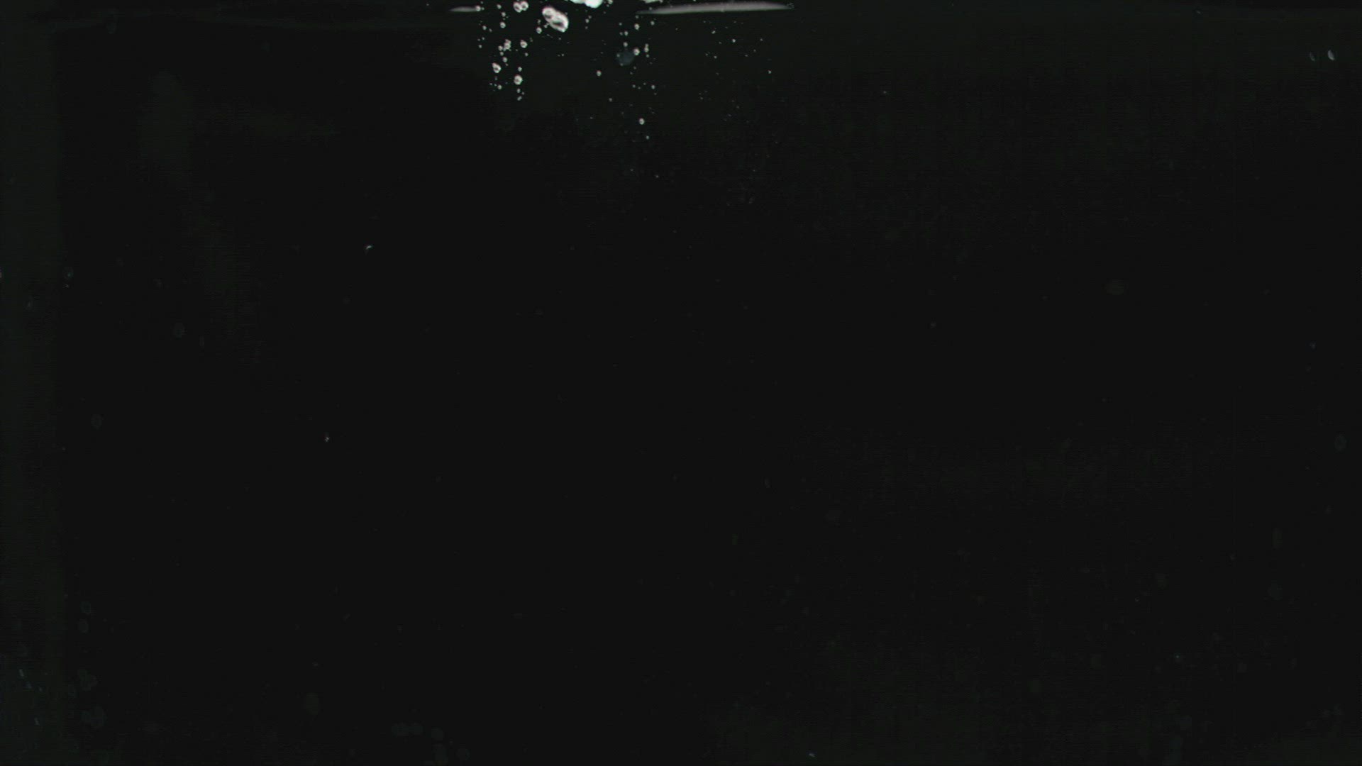 395600875 / Splashing / Falling / Splash