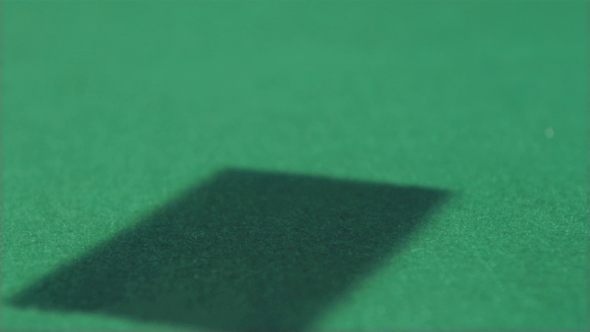 214909296 / Playing Card / Falling / Slowmotion