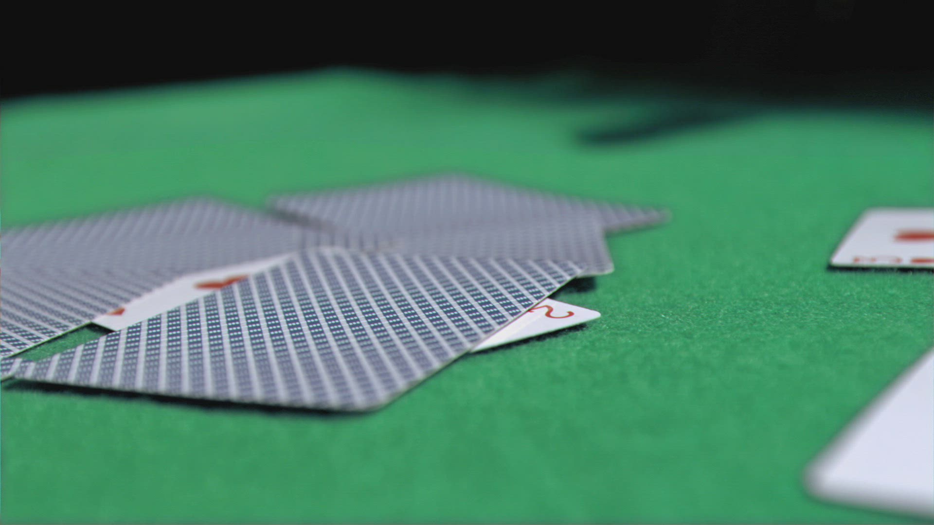 919178759 / Playing Card / Falling / Slowmotion