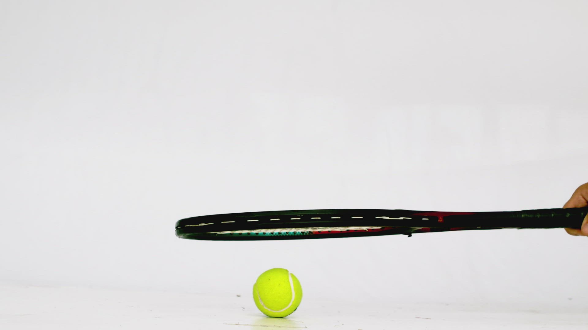 378209117 / Ball Sports / Playing