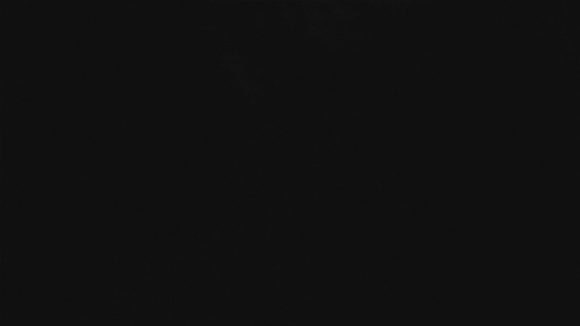 662402332 / Pear / Midair / Slowmotion