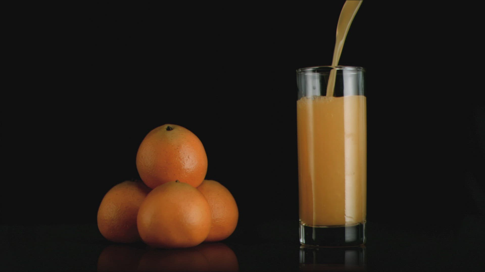 496105511 / Orange Juice / Slowmotion