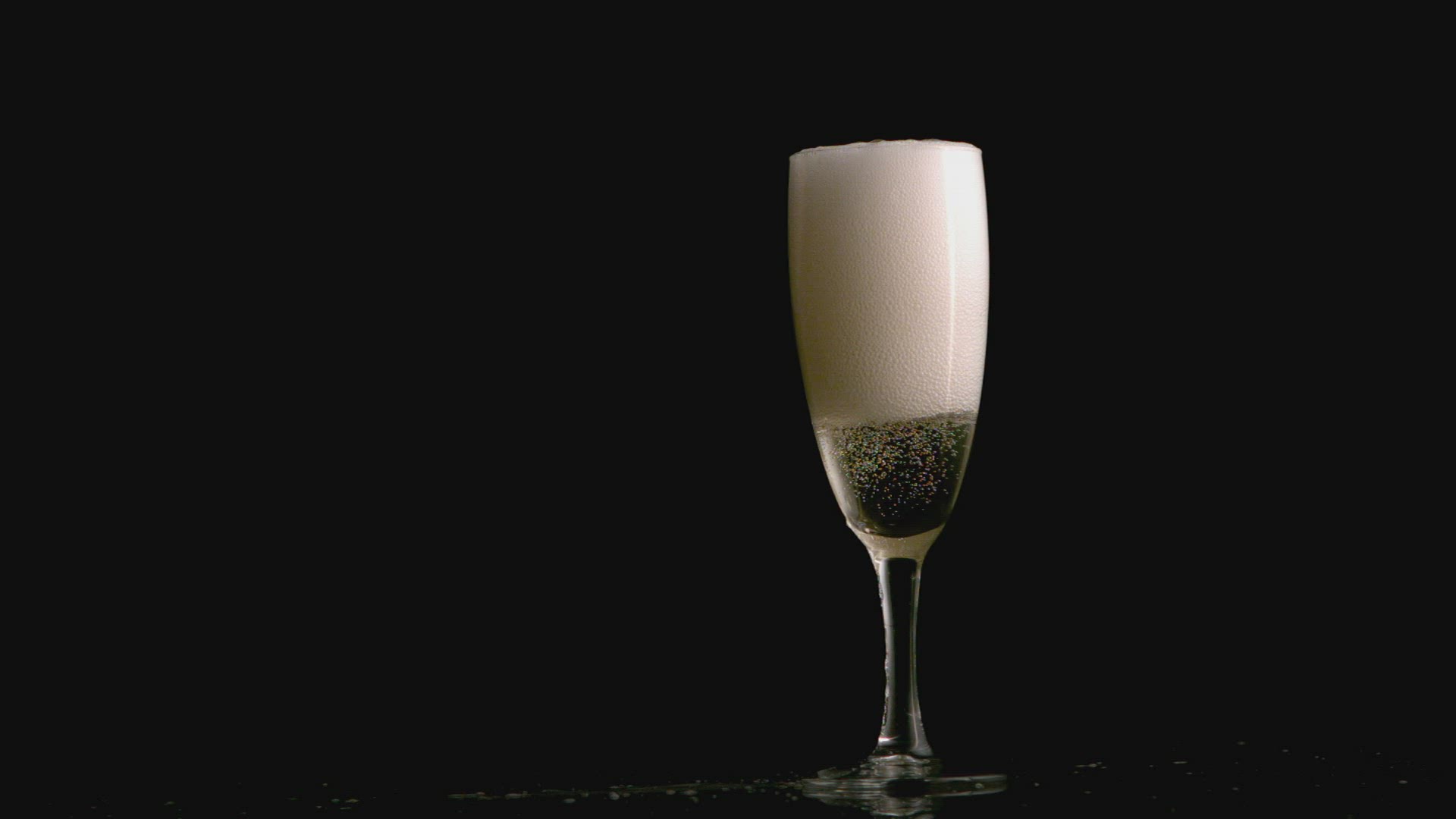 419872596 / Champagne / Glass