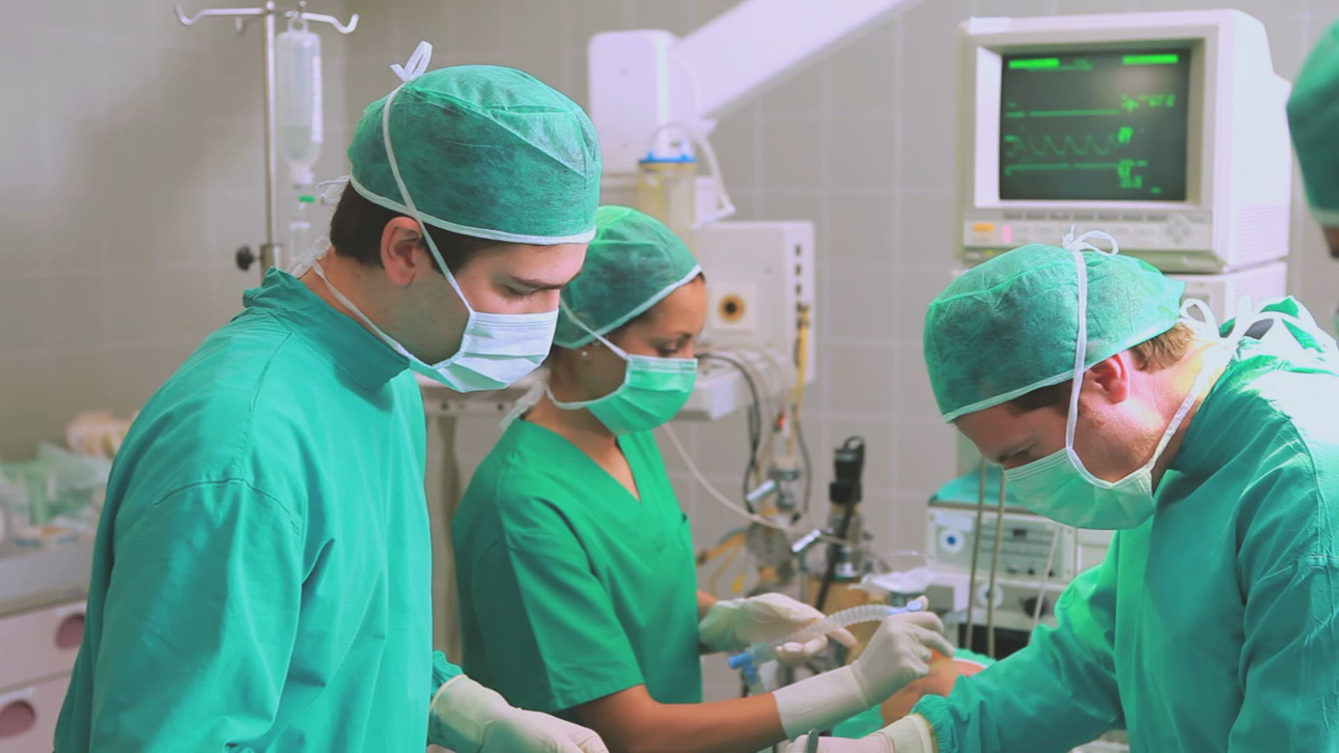 831292221 / Patient / Surgeon / ECD