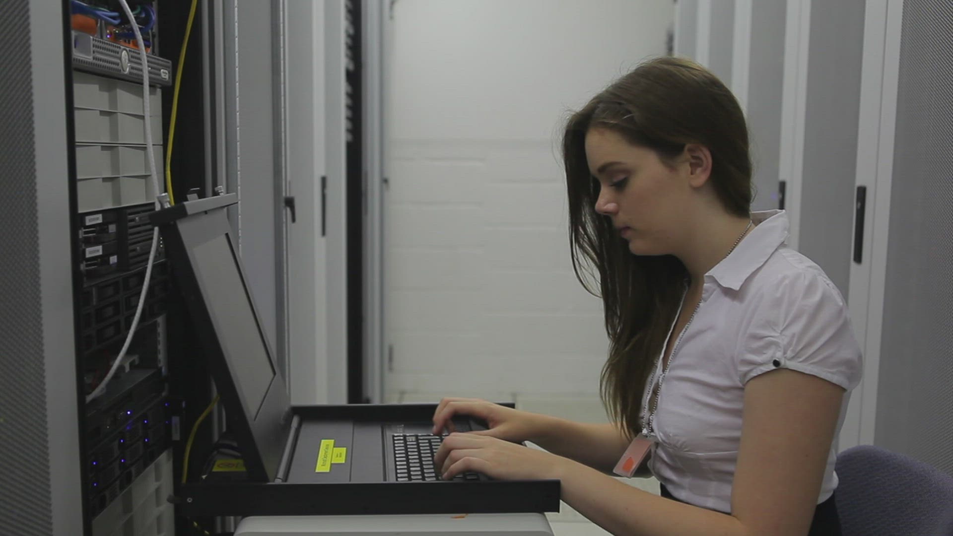760563660 / Computer Centre / Computer / Working
