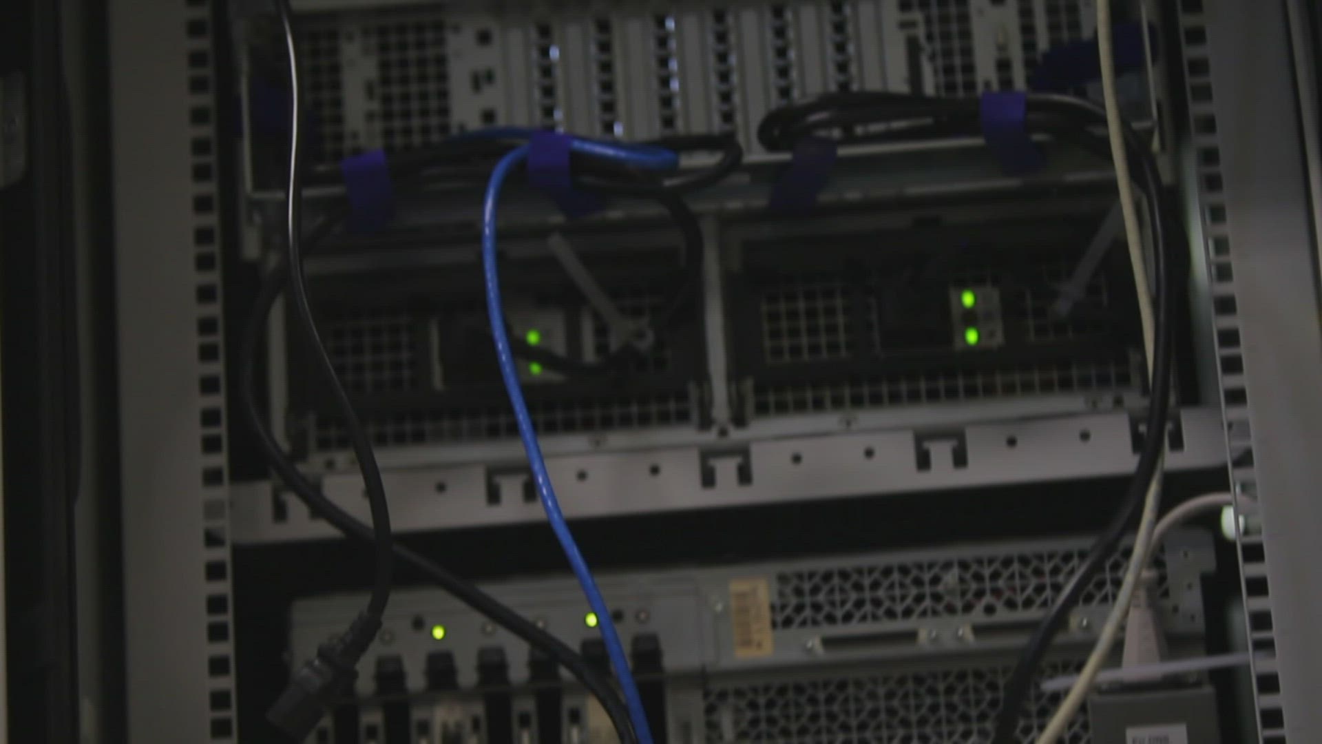 465711964 / Computer Centre / Computer / Working