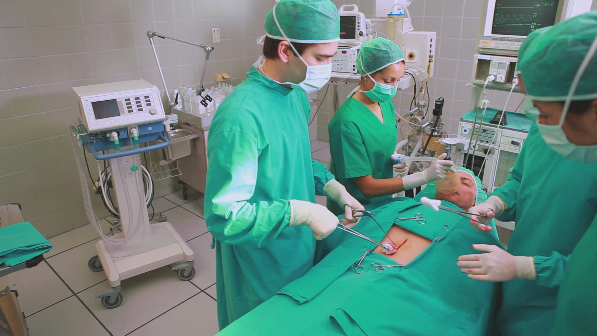 515327812 / Patient / Surgeon