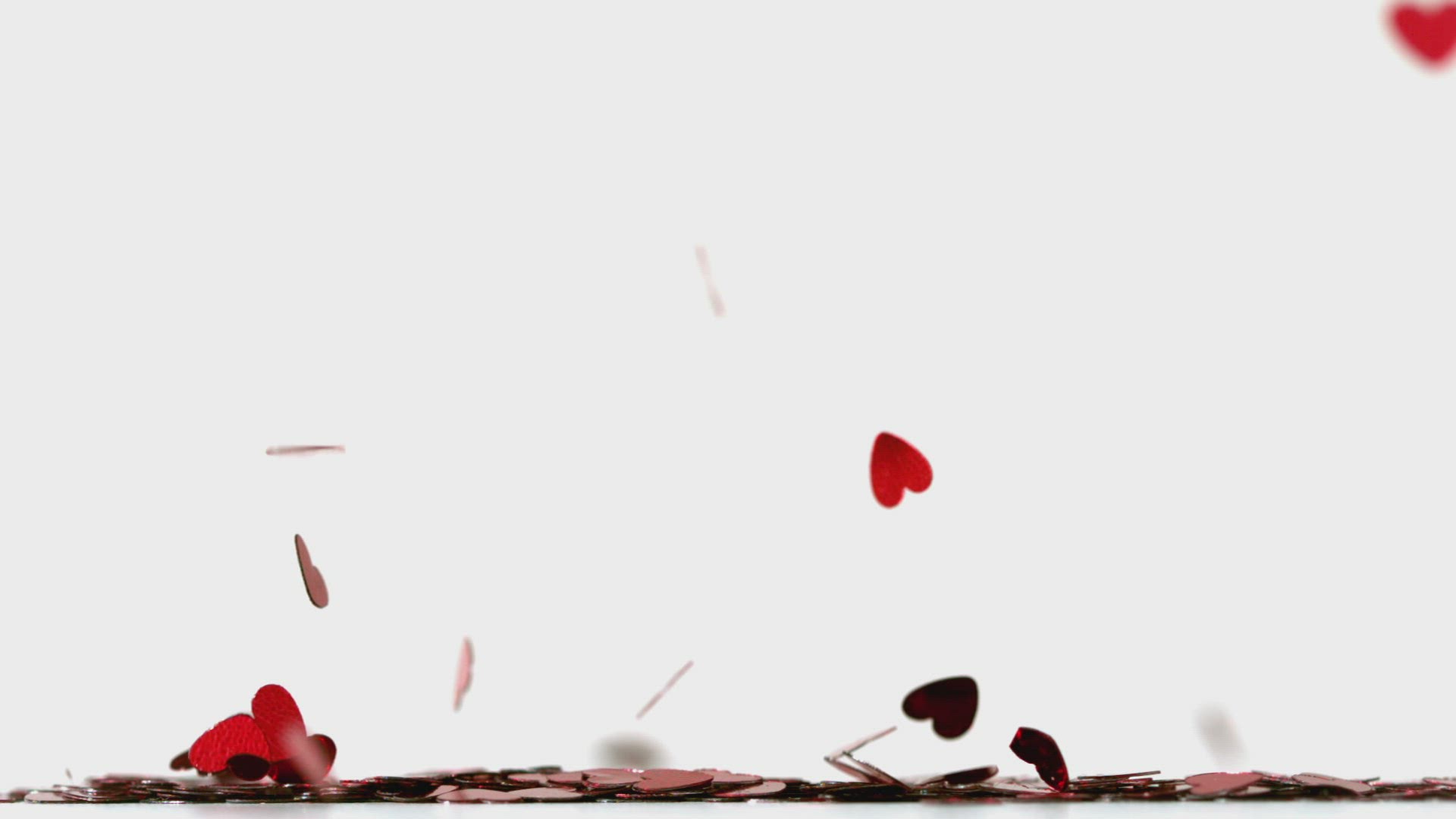 639035278 / Heart / Falling / Love