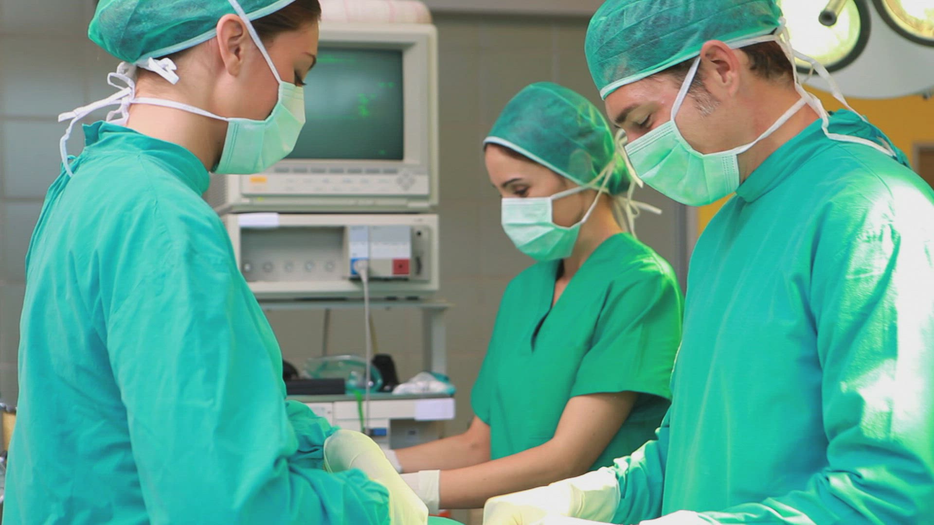 479425366 / Patient / Surgeon