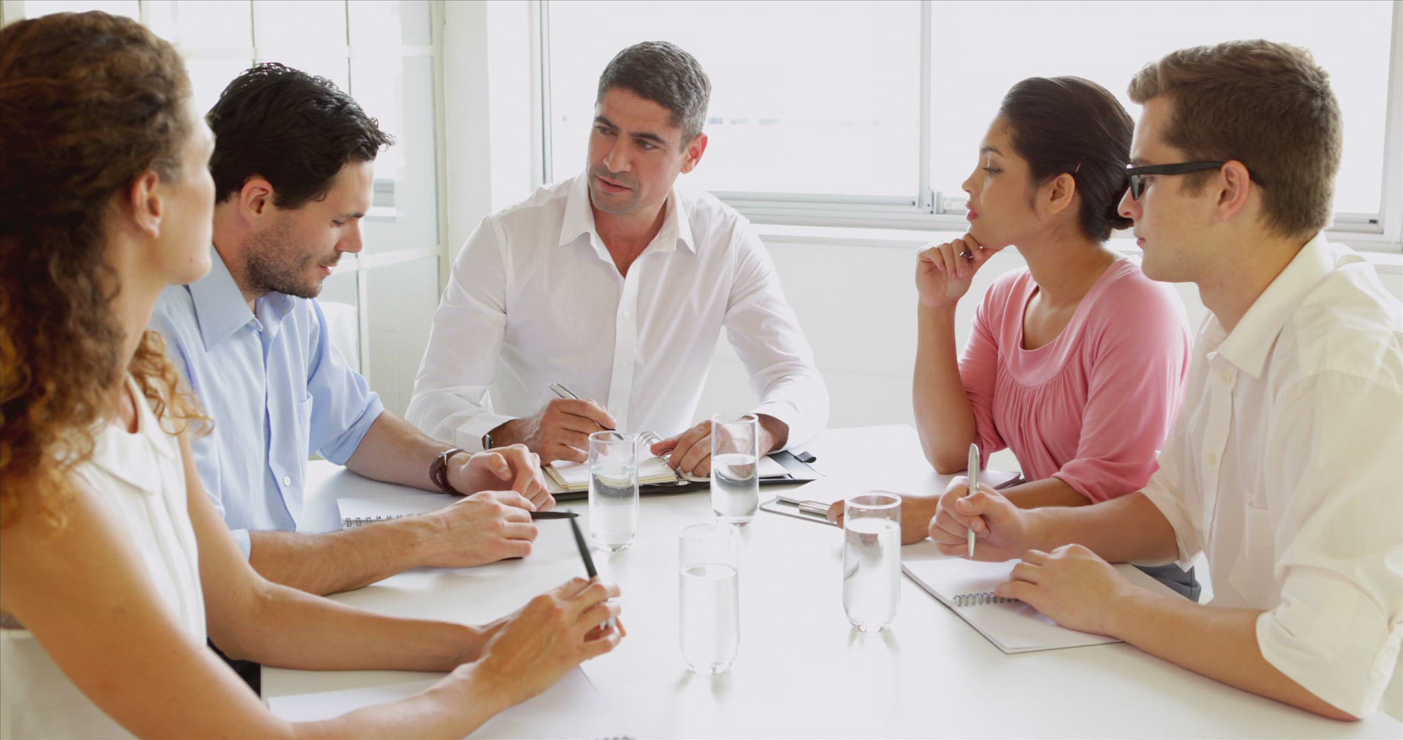 176984888 / Personnel / Businesswoman / Business People