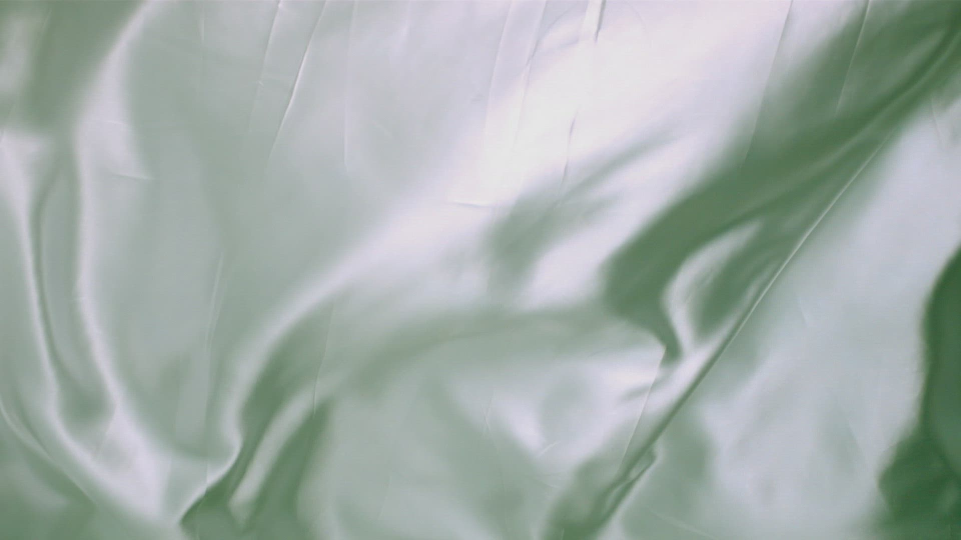 636569597 / Cloth / Moving / Wave