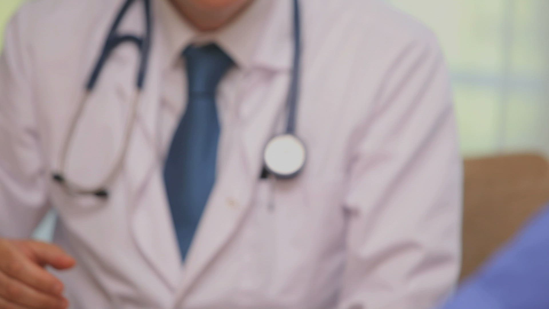 650061957 / Specialist / Nurse / Handshake