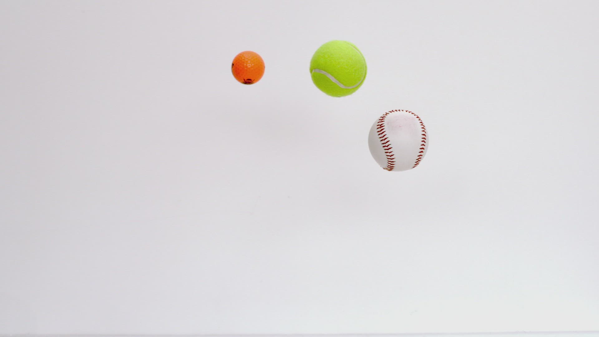 623163052 / Ball / Falling