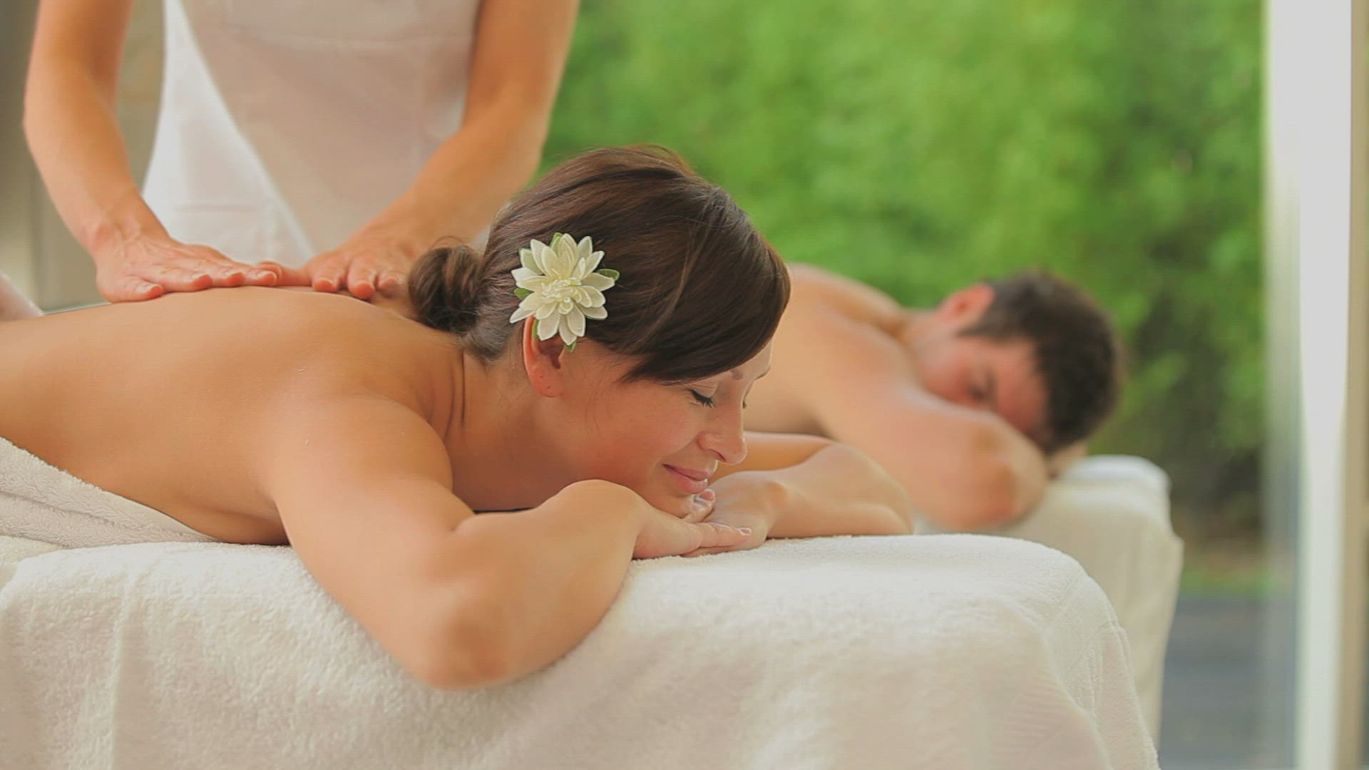 558547598 / Hot Stone Massage / Skincare