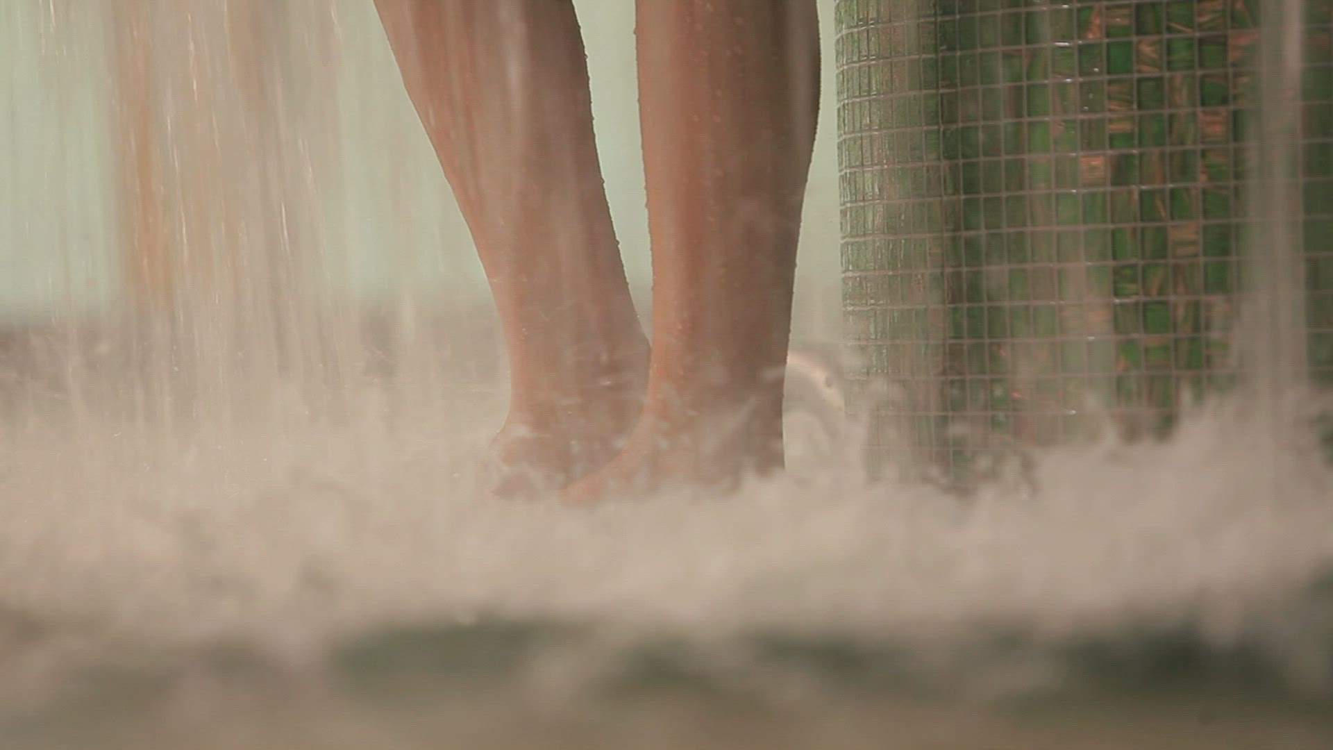 948466063 / People / Taking / Spa