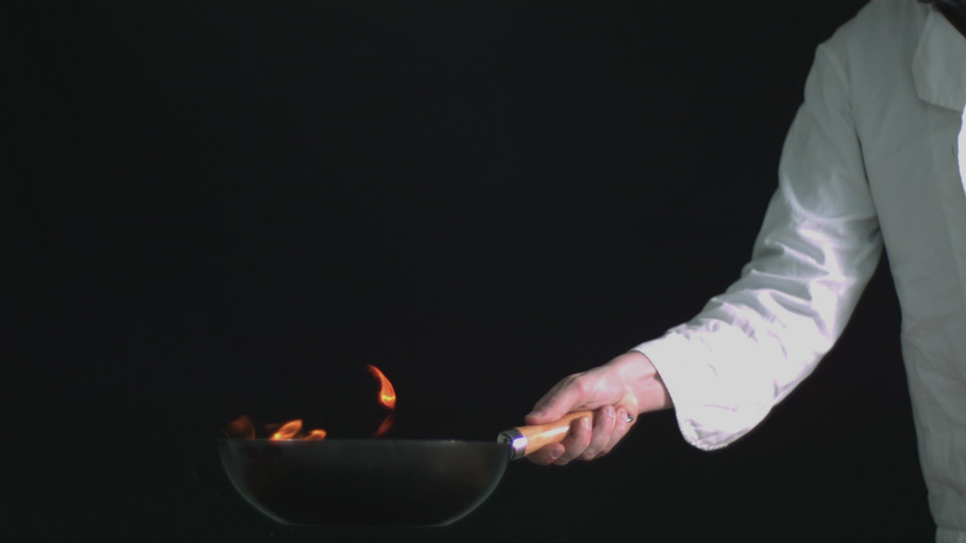 604545303 / Roasting / Stir Frying