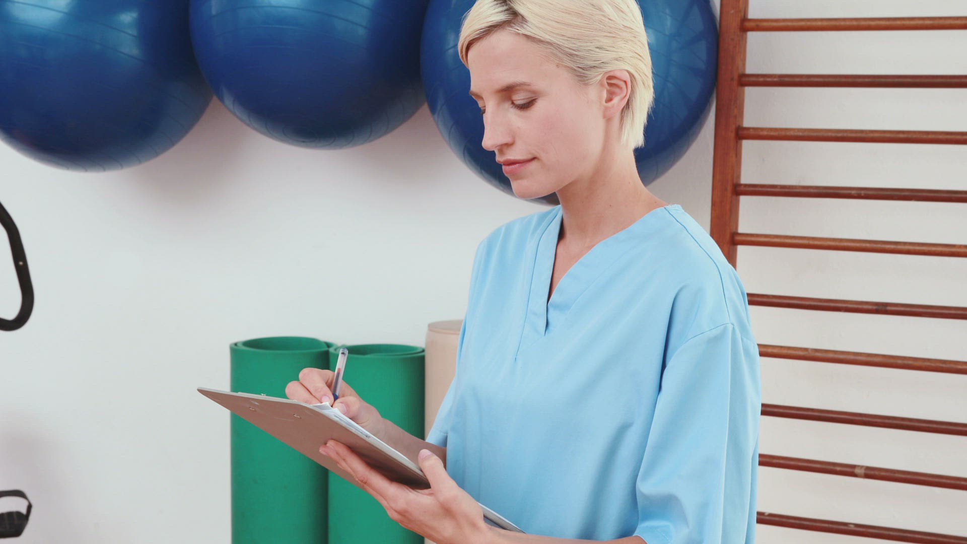 594734667 / People / Physiotherapist / Instructor