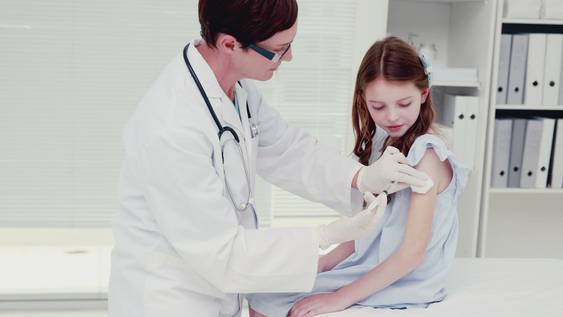 196208560 / Dark-haired / Doctor / Medical Staff