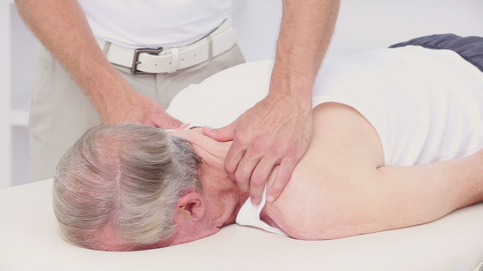 734409884 / Patient / Physiotherapist / Chiropractor
