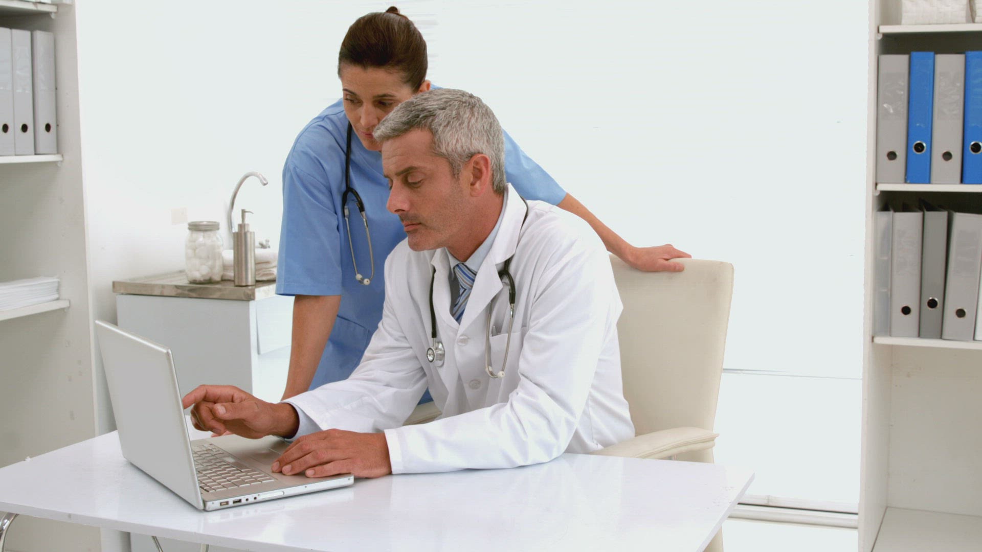 627044839 / Specialist / Doctor / Medical Staff