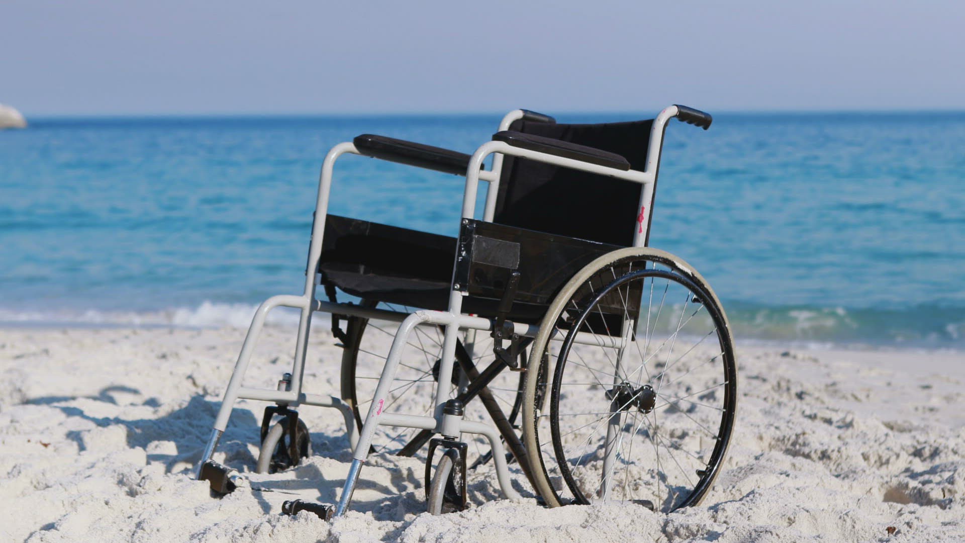 712076780 / People / Sitting / Patient